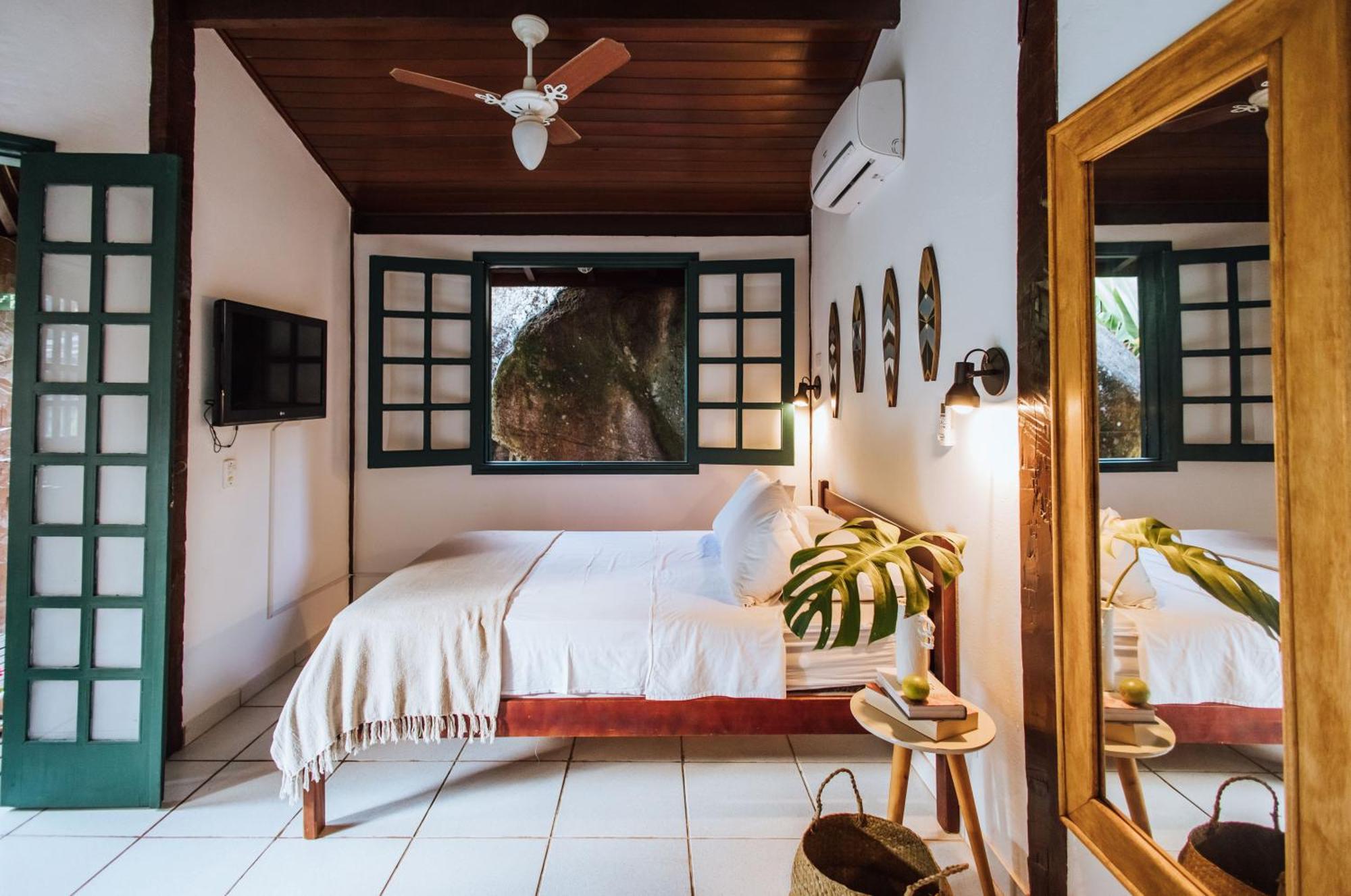 Pousada Vila Das Pedras Ilhabela Bagian luar foto